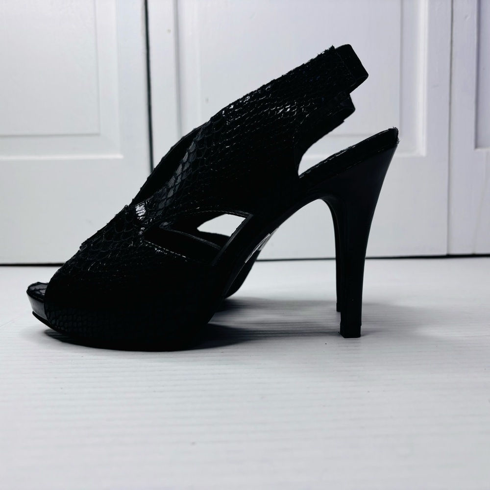 MODA SPANA Obsidian Black Faux Snakeskin Peep Toe Stiletto Heels Size 7.5